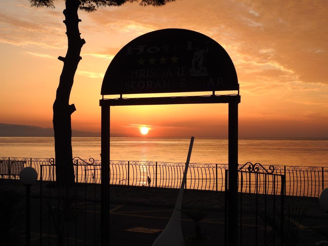 Chrismare Hotel Mazzeo Εξωτερικό φωτογραφία
