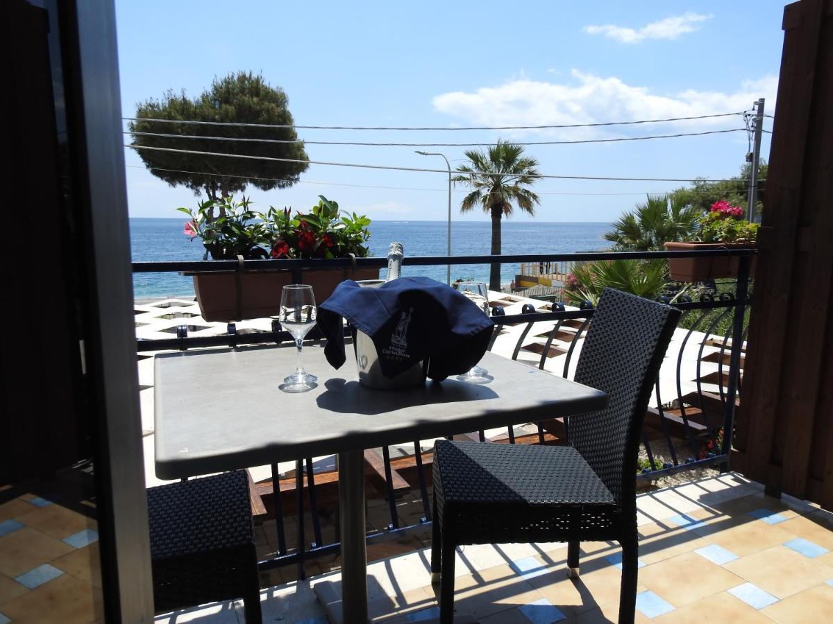 Chrismare Hotel Mazzeo Εξωτερικό φωτογραφία
